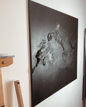 Laden Sie das Bild in den Galerie-Viewer, „ Cosmos Noir - No.1 “ - Minimalistic Sculpted Art