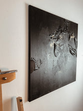 Laden Sie das Bild in den Galerie-Viewer, „ Cosmos Noir - No.2 “ - Minimalistic Sculpted Art